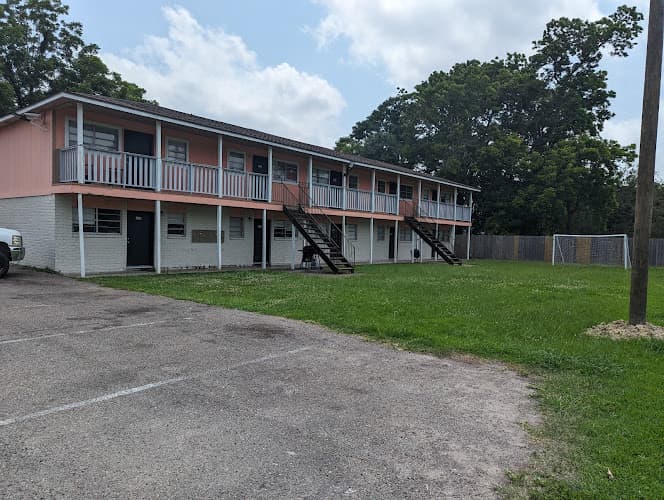 Campus Street Apartments in Beaumont, TX