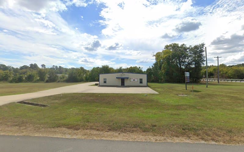 Spratley Floors N More LLC. in Center, TX