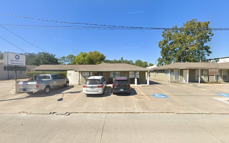Dr. Jathen D. Garrett, DDS