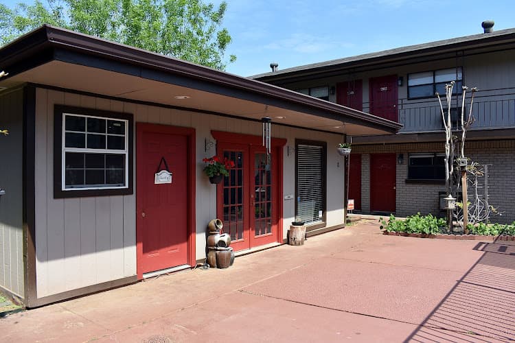 Russian River Apartments