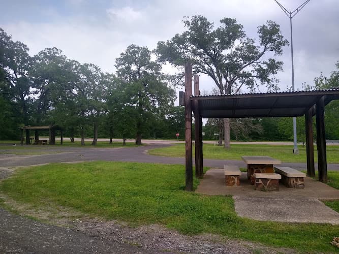 Roadside Picnic Area in Crockett, TX