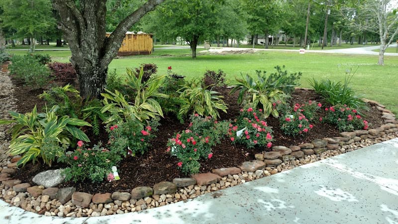 Hernandez Mowing and Landscaping