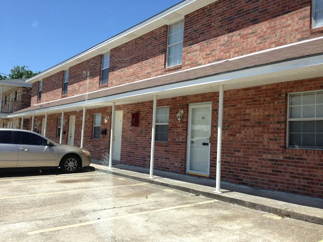 La Place Apartments in Nederland, TX