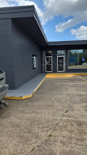 Mane Industry Color & Extension Warehouse in Beaumont, TX