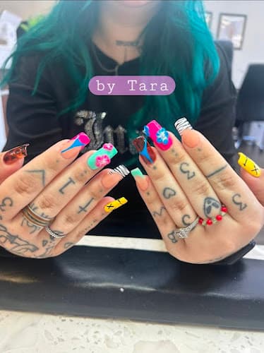 Bee's Nail Studio