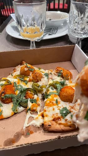 Itza Pizza