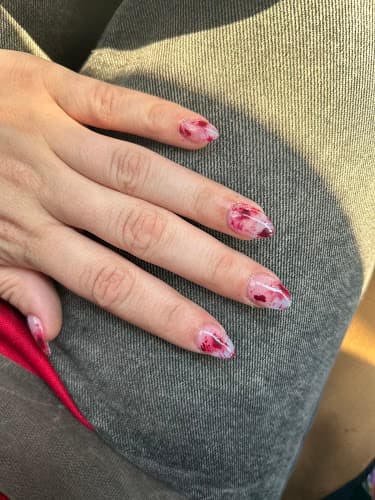 Relaxing Nail Bar