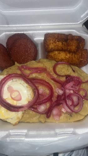 Ynes Dominican Foodtruck