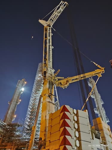 Maxim Crane Works
