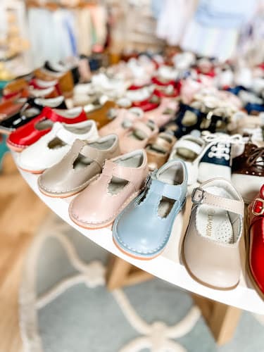 Zandy Zoos Clothes & Shoes LLC