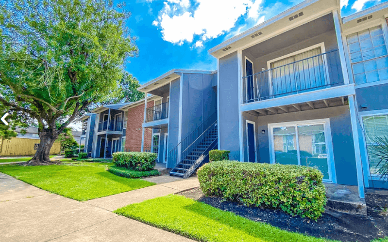 Cardinal Oaks Apartments