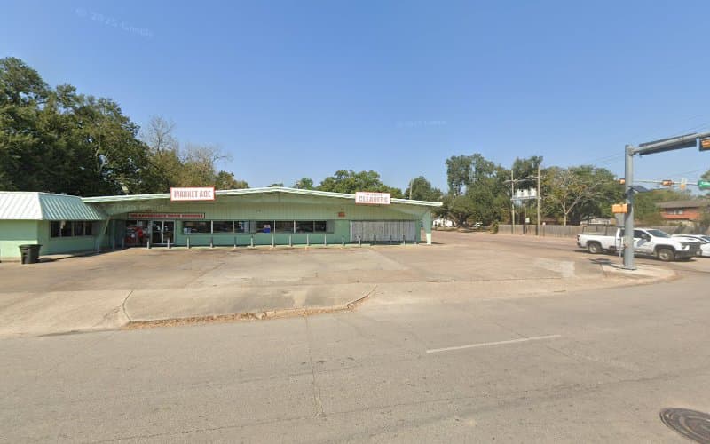 Tip Top Cleaners in Beaumont, TX