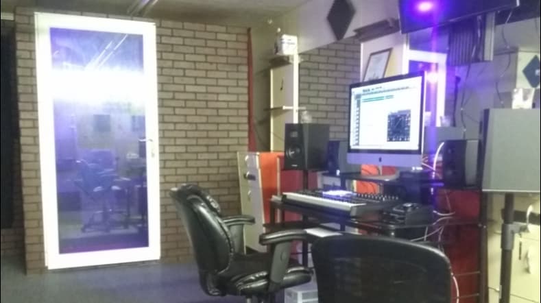 xNFinity Studios And Printing