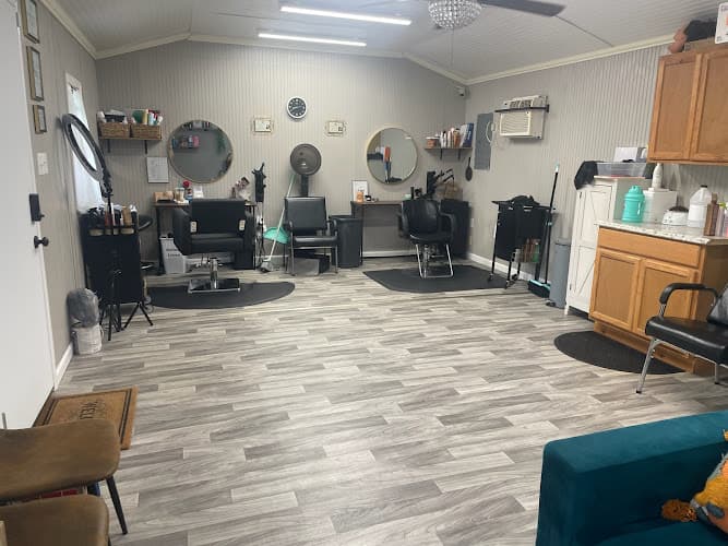 Foil and Fade Hair Studio