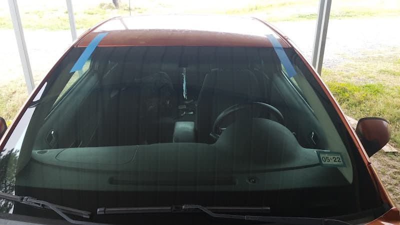 Navarro's Windshield Installation