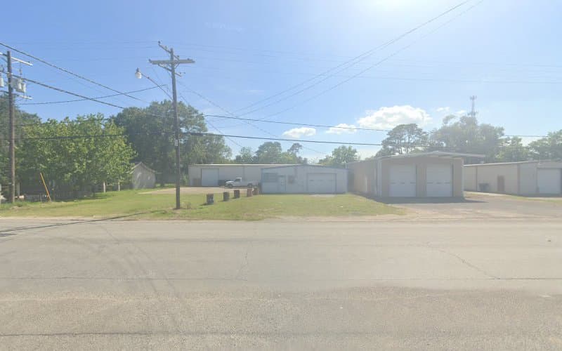 Loan Star Handyman in Groves, TX