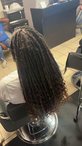 Finessed Beauty Bar llc