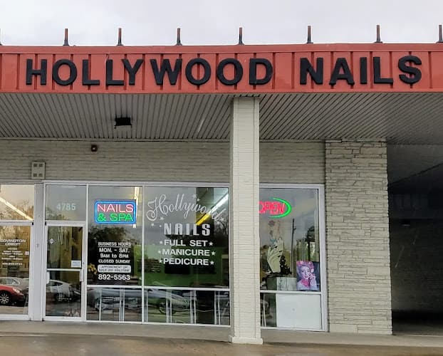 Hollywood Salon Nails