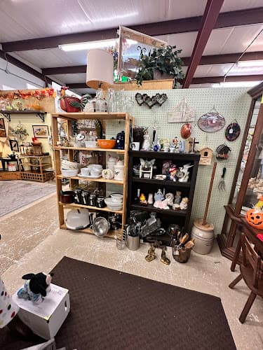 Country Lane Antique Mall
