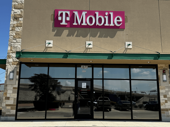 T-Mobile Authorized Retailer