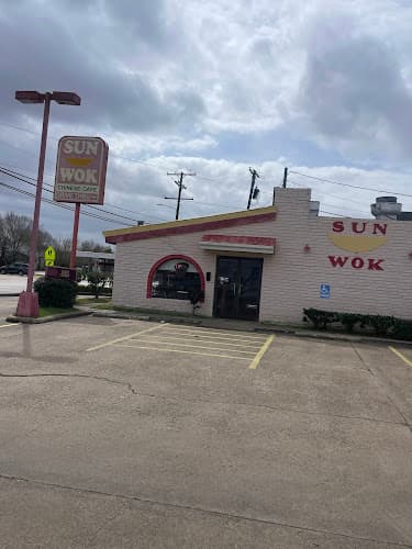 Sun Wok Chinese Cafe