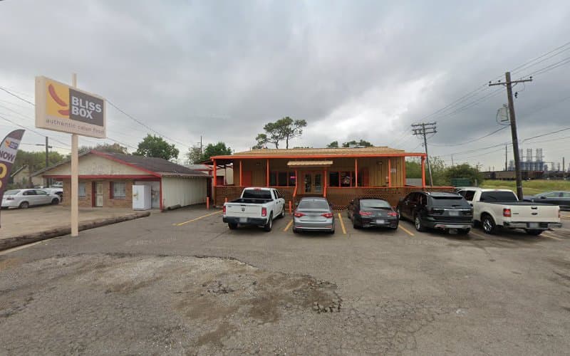 Lucky Qucky Entertainment in Port Arthur, TX