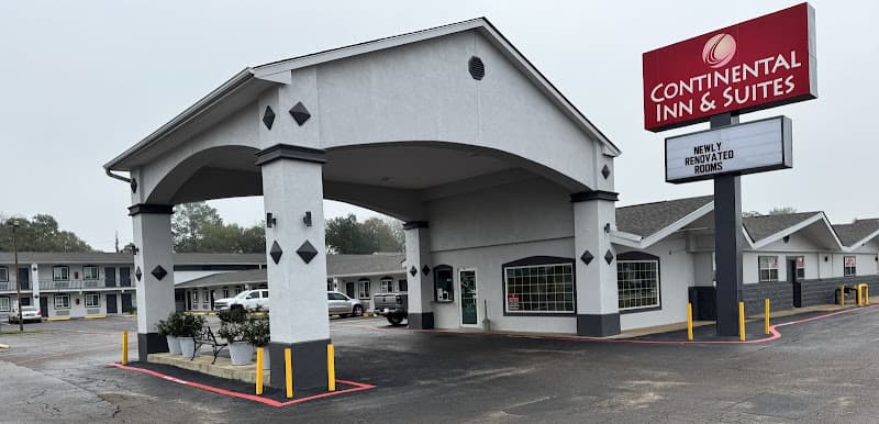 Continental Inn & Suites Nacogdoches TX /SFA University/Downtown