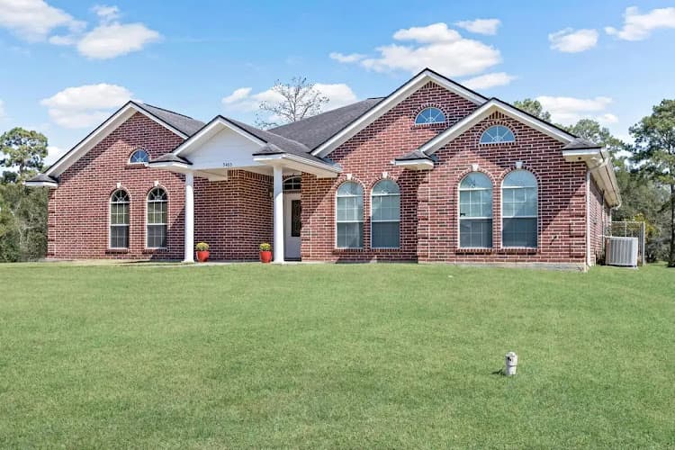 Arielle Gilstrap, REALTOR ®