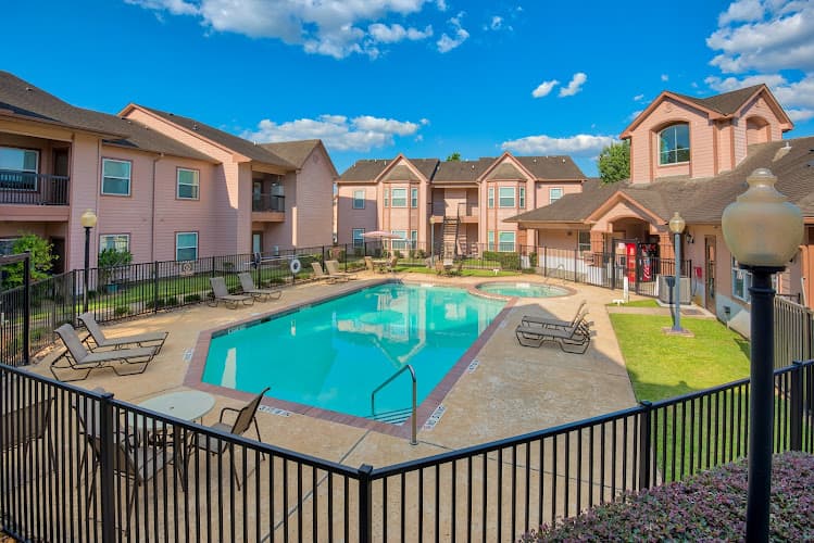 Breakwater Bay Apartments