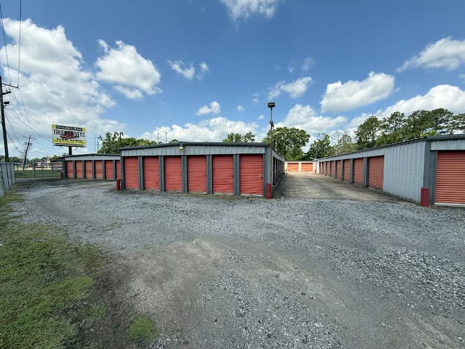 ESSENTIAL STORAGE VIDOR