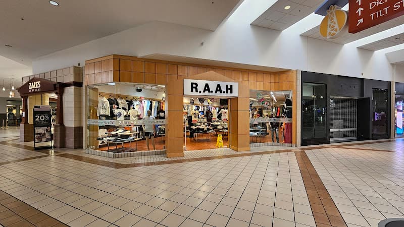 Raah Clothing