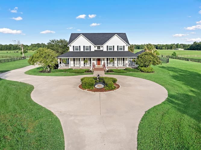 Kerri Reynolds RE/MAX Real Estate Agency in Beaumont, TX - Best Realtor