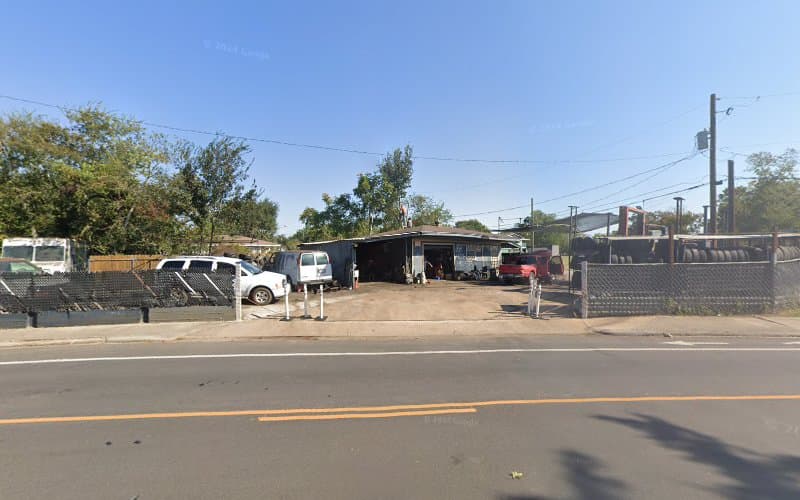 Cantu's Tire Shop