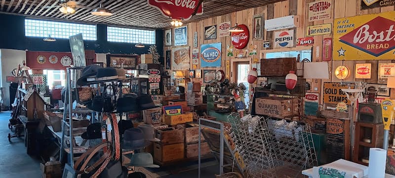 Crooked Creek Antiques in Crockett, TX