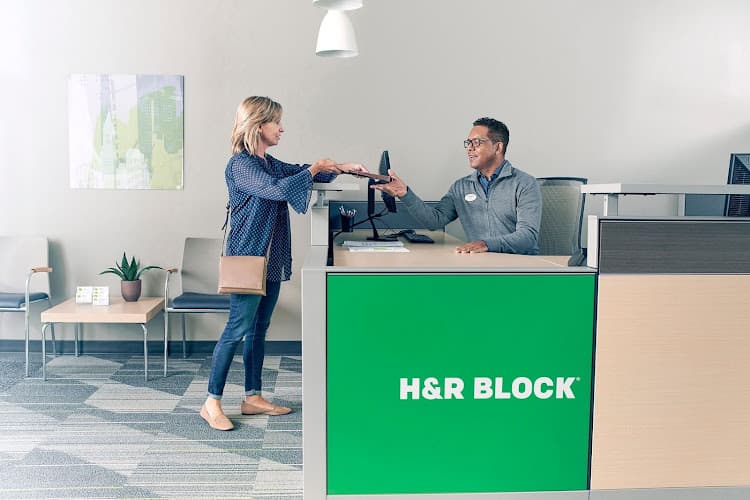H&R Block in Huntington, TX