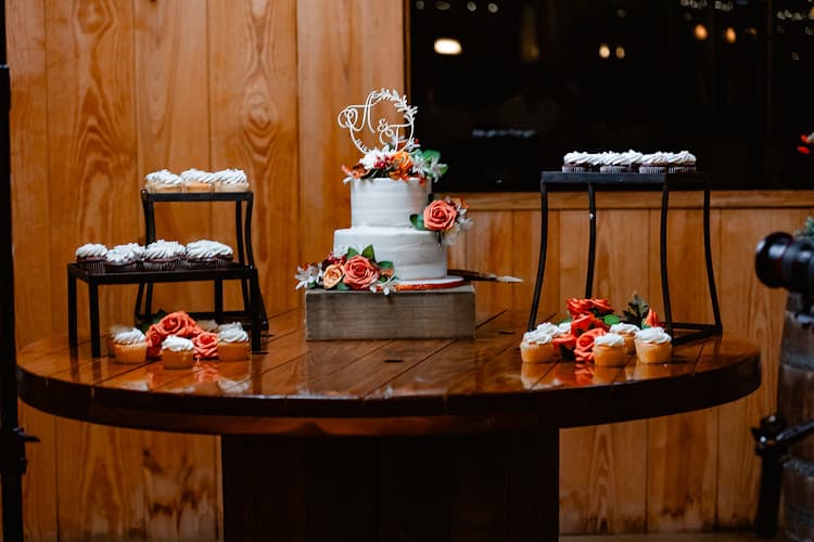 Yoki's Cakes & More