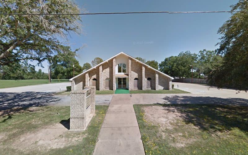 Grace Street Church of Christ in Crockett, TX