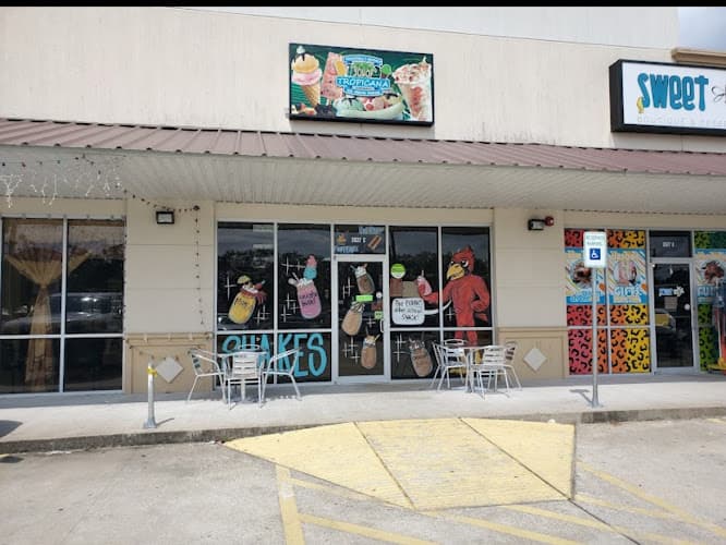 Tropicana Ice Cream Parlor
