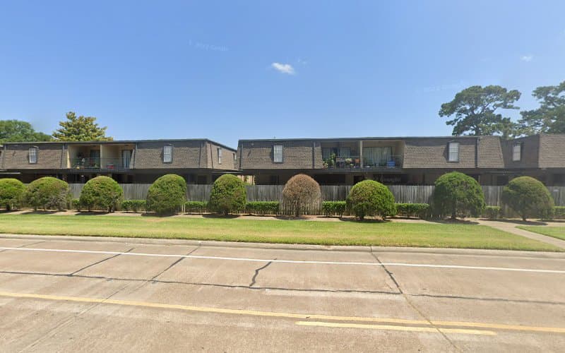 Longfellow Apartments Building 11 in Beaumont, TX
