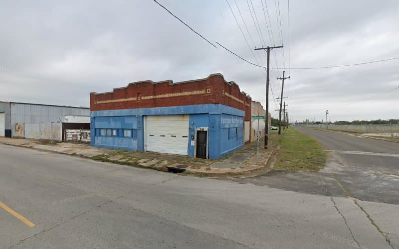 Durisseau Auto Body Shop