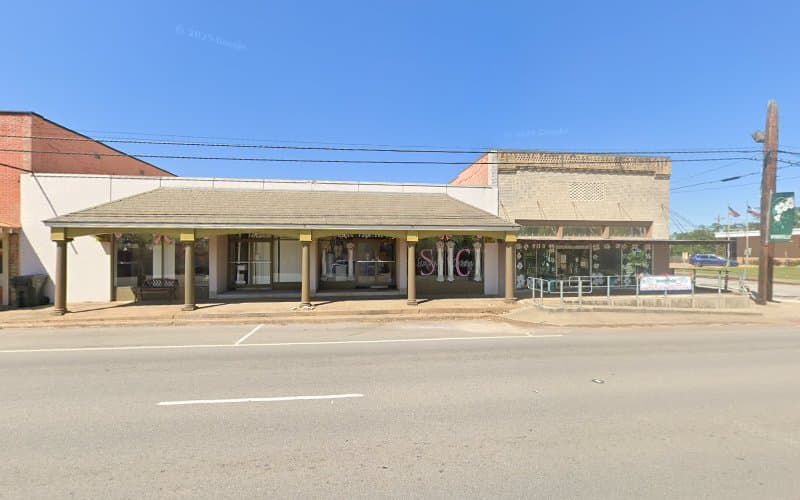 Simply Charming in Woodville, TX