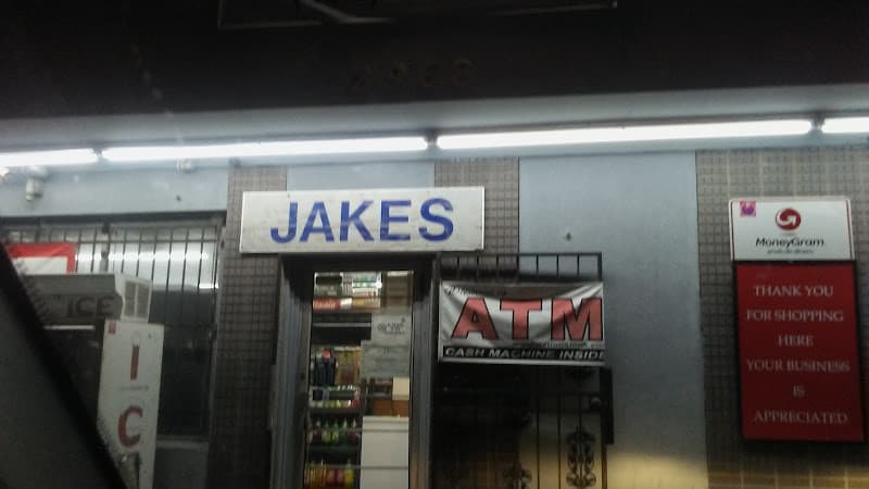 Max's Liquor & Smoke World