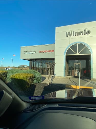 Winnie Dodge Chrysler Jeep Ram Dealership