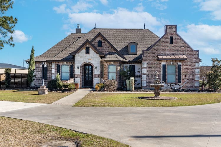 Brandi Downs, Real Estate Agent