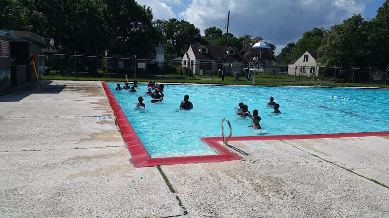 Lakeview Swimming Pool