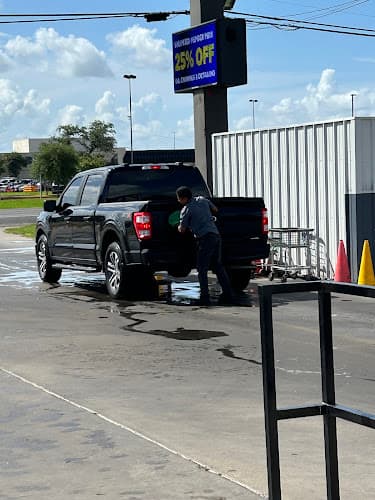 Sparkling Image Express Oil Change