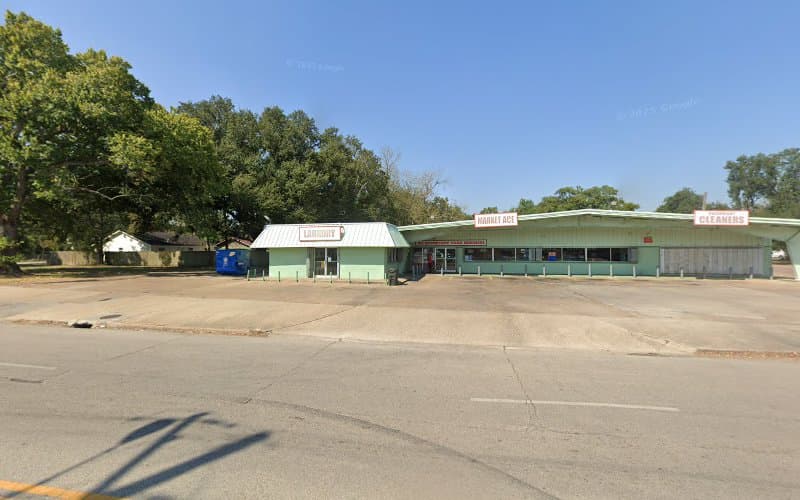 Market Ace Laundry in Beaumont, TX