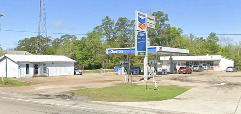 I B Cheaper's Package Store (Chevron)(The Gas Station)