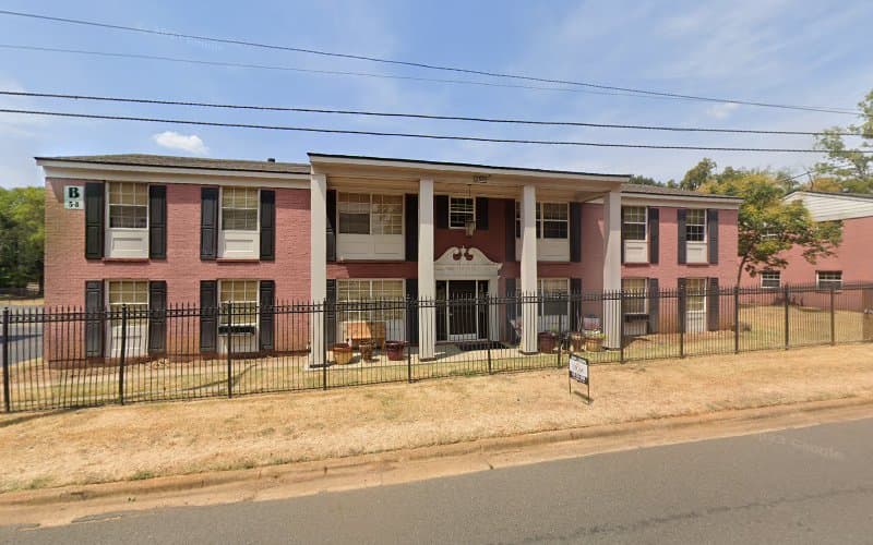 Heritage Arms Apartments