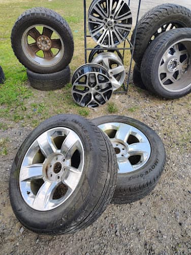Rodriguez tire shop